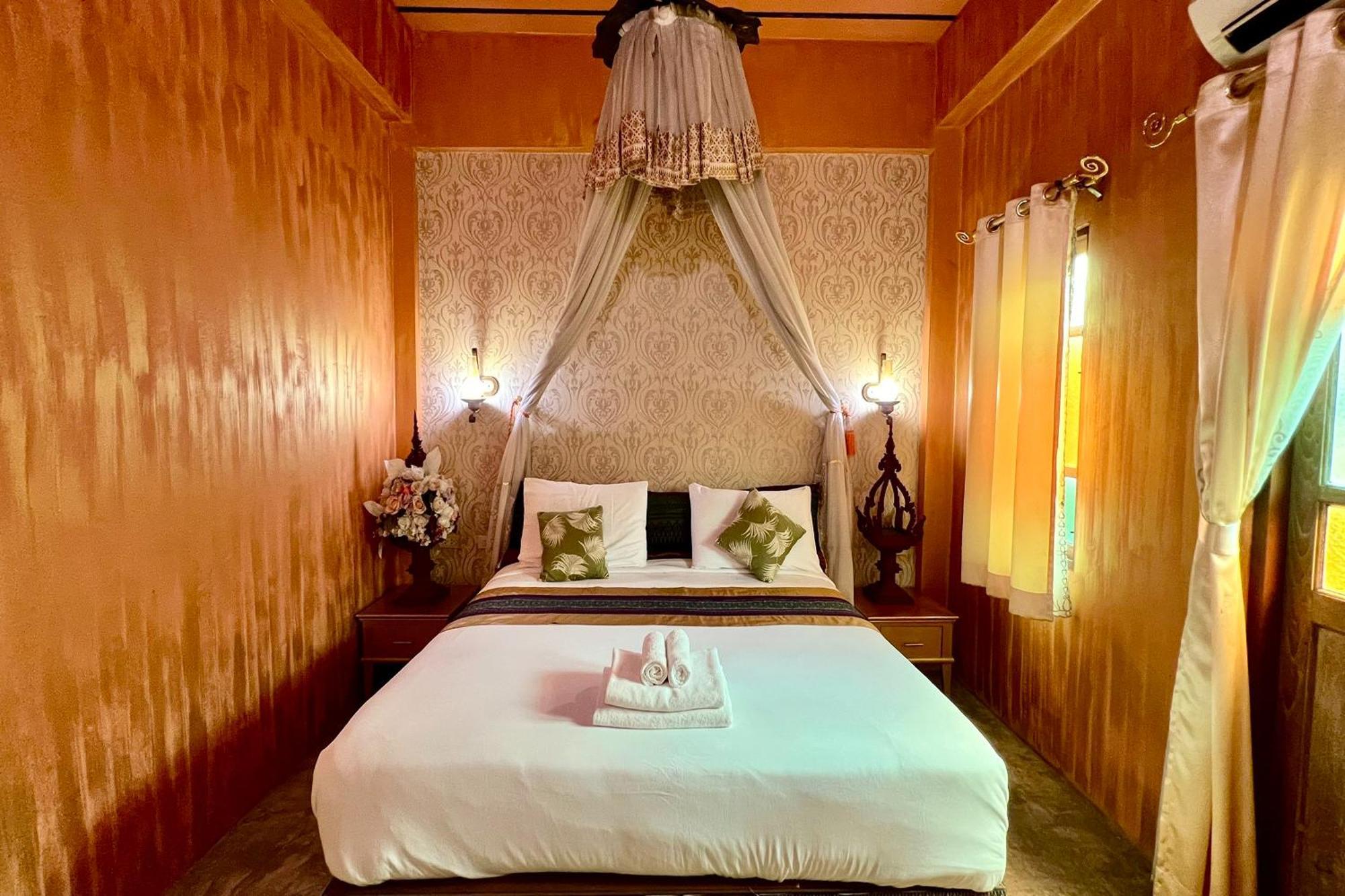 Amethyst Hotel Chiang Mai Exteriör bild