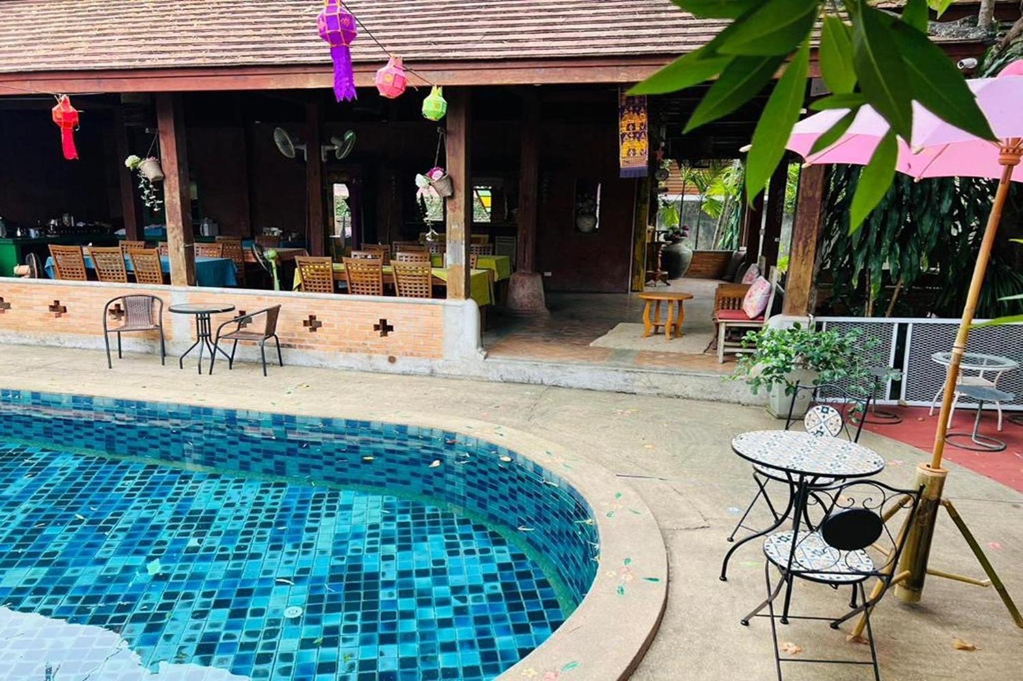 Amethyst Hotel Chiang Mai Exteriör bild