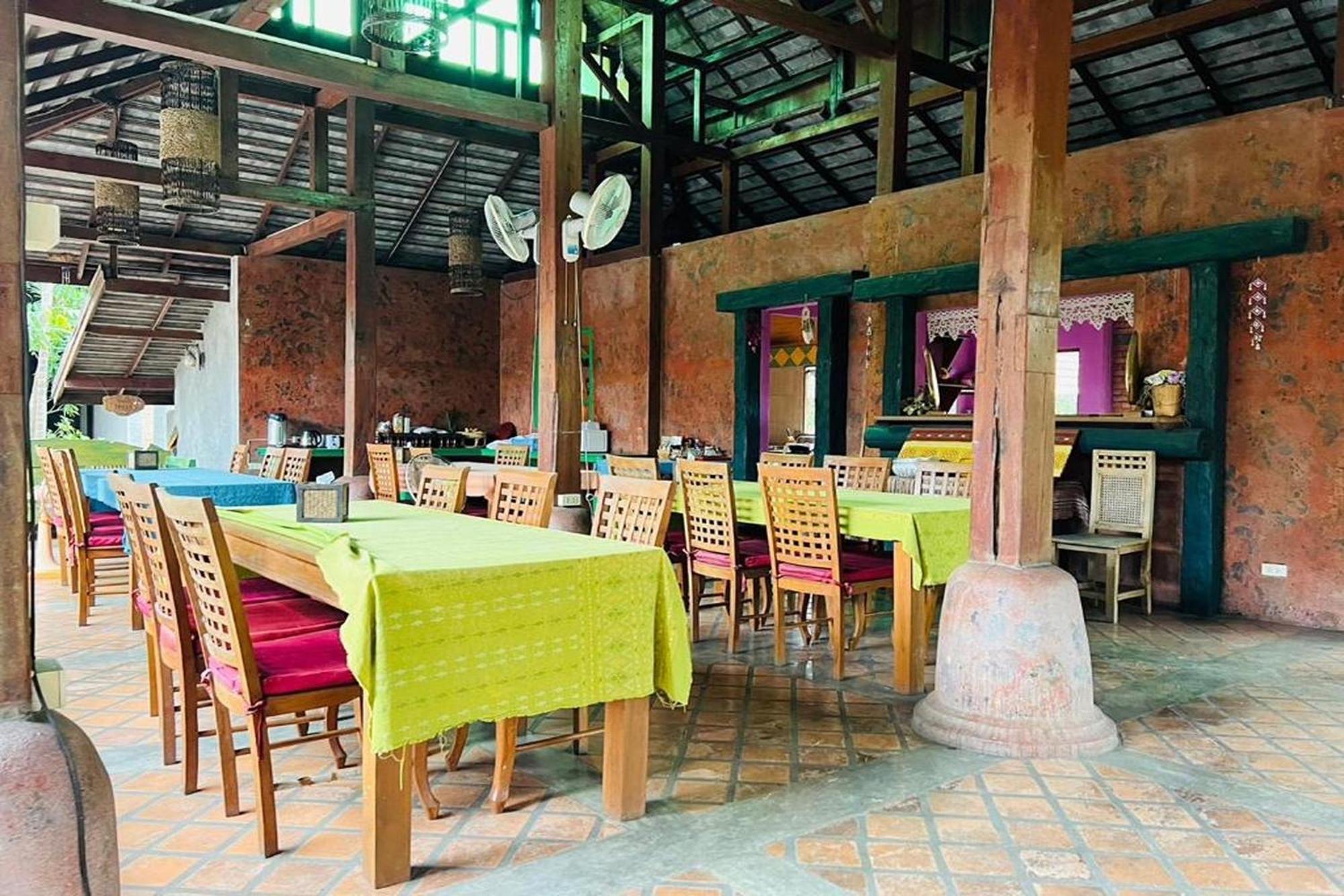 Amethyst Hotel Chiang Mai Exteriör bild